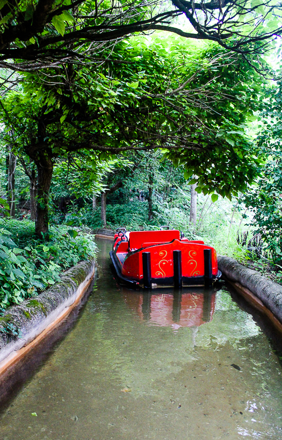 TheDinosaur Island Boat Ride at the Columbus Zoo & Aquarium, Powell, Ohio