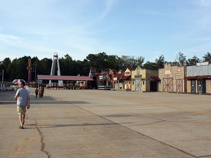 Dixieland Amusement Park, Fayetteville, Georgia