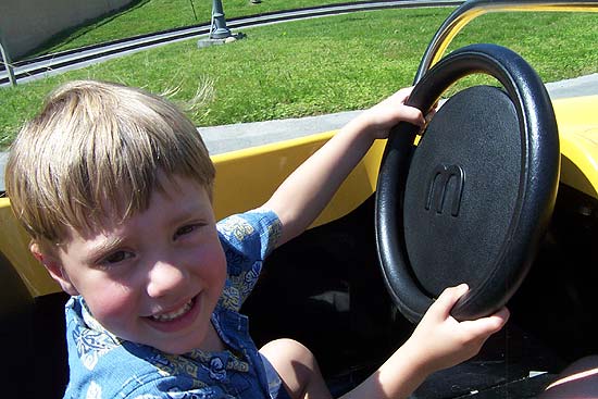 Bond on the Rockin' Roadway at Dollywood, Pigeon Forge Tennessee