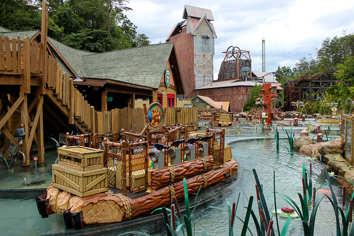 Dollywood Theme Park, Pigeon Forge, Tennessee