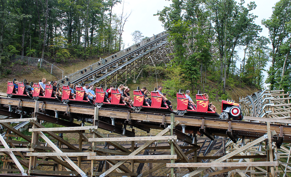 Lightning Rod at Dollywood Wins Wooden Coaster of the Decade Award