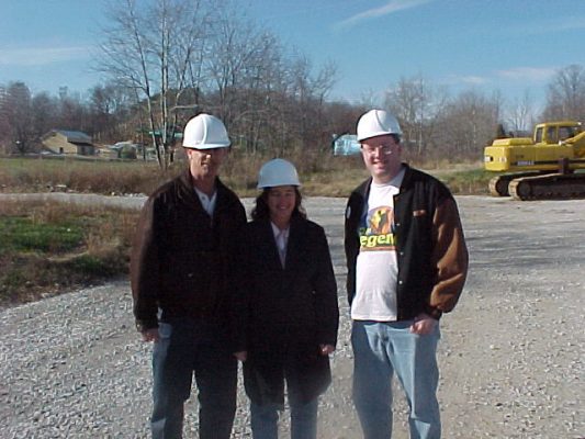 HW-12-11-99-Me-and-the-Larricks.jpg (72402 bytes)