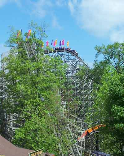 The Legend rollercoaster @ Holiday World & Splashin' Safari