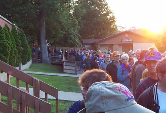 The Food Line @ Holiday World's Stark Raven Mad 2003!