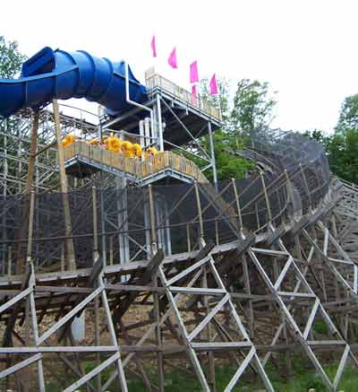 Zinga @ Holiday World's Stark Raven Mad 2003