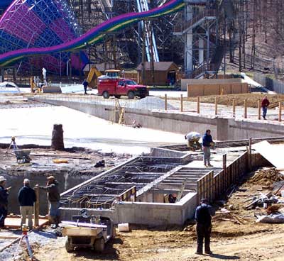 The Bahari Interactive Wave Pool at Holiday World & Splashin' Safari, Santa Claus, Indiana