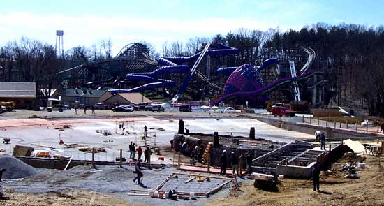 The Bahari Interactive Wave Pool at Holiday World & Splashin' Safari, Santa Claus, Indiana