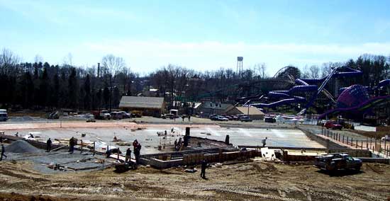 The Bahari Interactive Wave Pool at Holiday World & Splashin' Safari, Santa Claus, Indiana