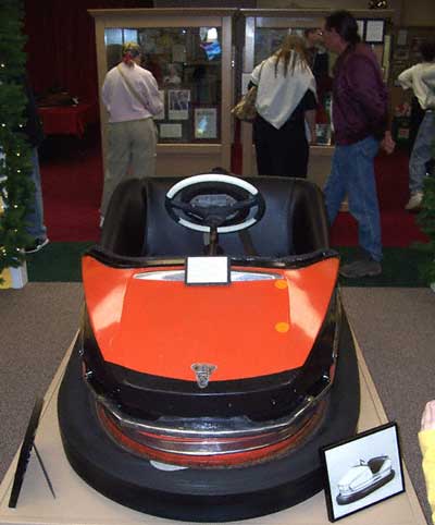 Photos of Holiday World, The Voyage Rollercoaster, Bahari Action Rover and more from the 2006 Off Season Construction Tour at Holiday World & Splashin Safari, Santa Claus, Indiana