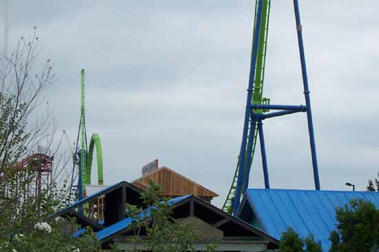 Greezed Lightnin' construction at Six Flags Kentucky Kingdom