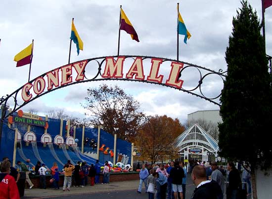 Paramount's Kings Island, Kings Mills, Ohio