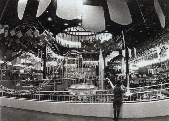 Old Chicago Shopping Mall & Amusement Park, Bolingbrook, IL