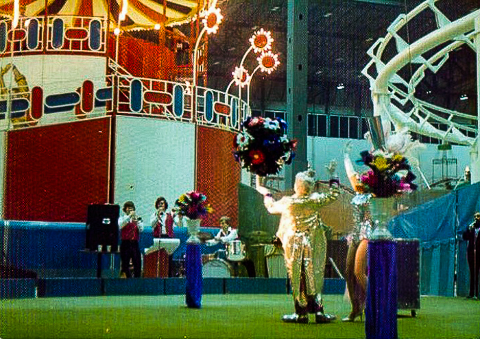 Old Chicago Shopping Center & Amusement Park, Bolingbrook Illinois