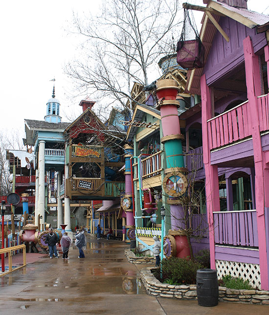 Geyser Gulch at Silver Dollar City, Branson, Missouri