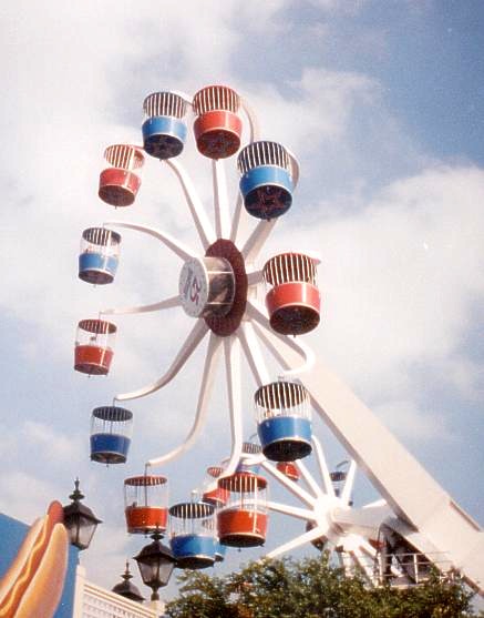 The Sky Whirl at Six Flags Great America, Gurnee, Illinois