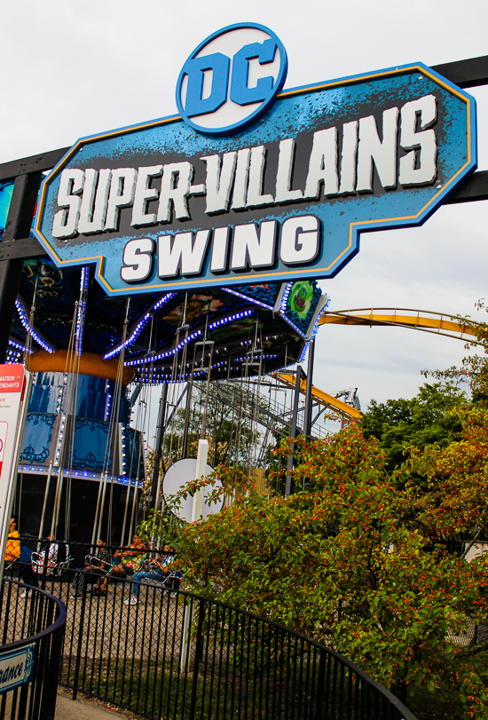 The Super Vilians Swing at Six Flags Great America, Gurnee, Illinois