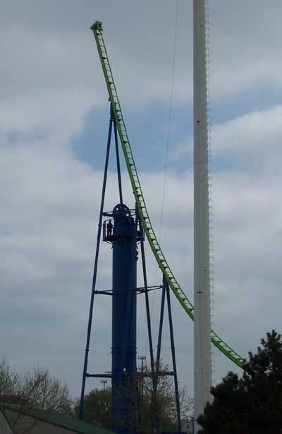 Greezed Lightnin' Front Spike Construction @ Six Flags Kentucky Kingdom