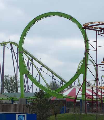 Greezed Lightnin' Loop Construction @ Six Flags Kentucky Kingdom