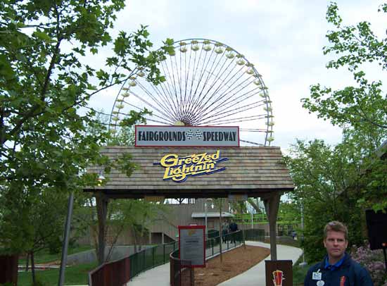 The entrance to Greezed Lightnin' @ Six Flags Kentucky Kingdom