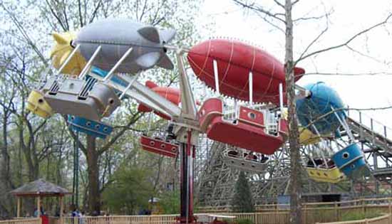 The Zepplen @ Six Flags Kentucky Kingdom