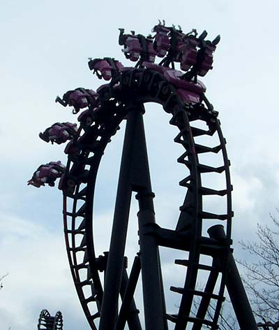 T2 Inverted Rollercoaster at Six Flags Kentucky Kingdom