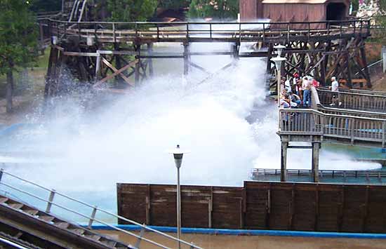 Splashwater Falls @ Six Flags Over Georgia