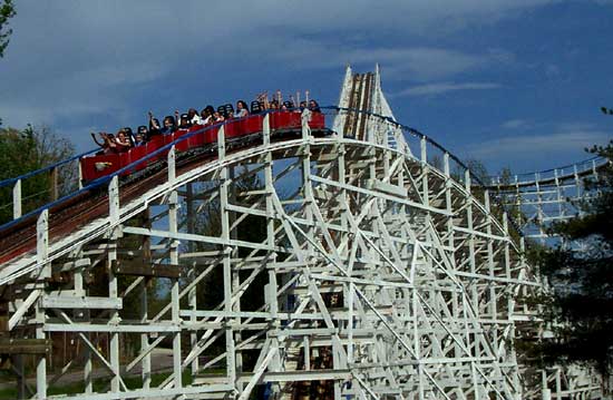 Screamin' Eagle Rollercoaster at Six Flags St. Louis
