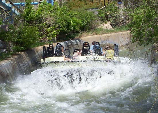 Thunder River Rapids at Six Flags St. Louis