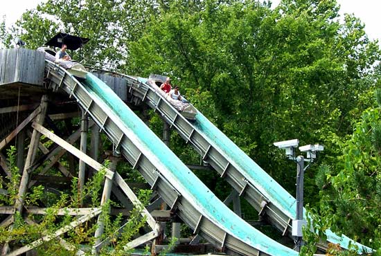 The Screamin Eagle Rollercoaster at Six Flags St. Louis, Allenton, MO