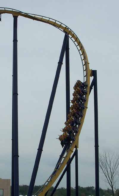 Batman Knight Flight @ Six Flags Worlds of Adventure