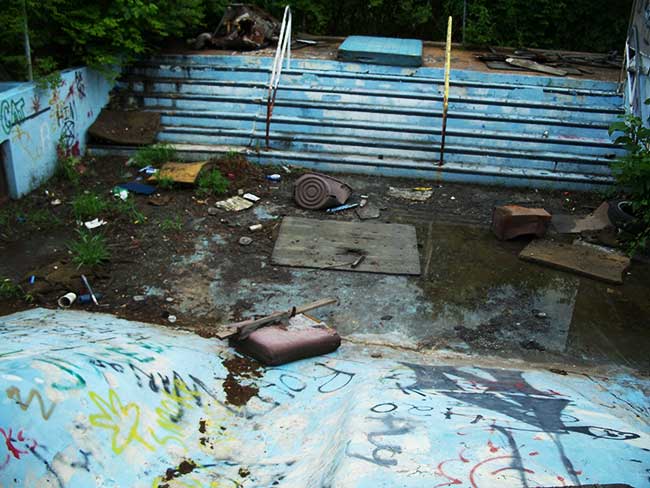 Wet Willys Defunct Waterslide, Fenton, Missouri